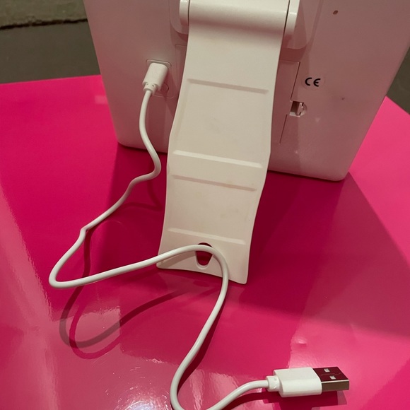 LED Lighted Makeup Mirror - Picture 5 of 5